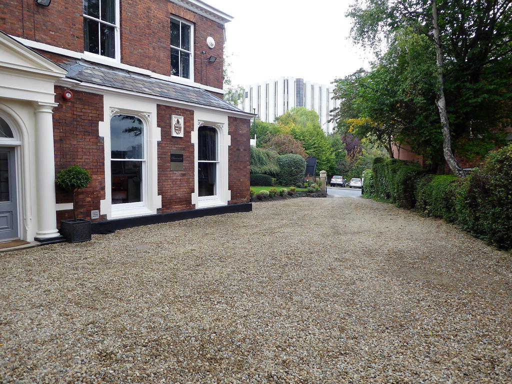 The Heaton At Claremont Serviced Apartments Лийдс Екстериор снимка
