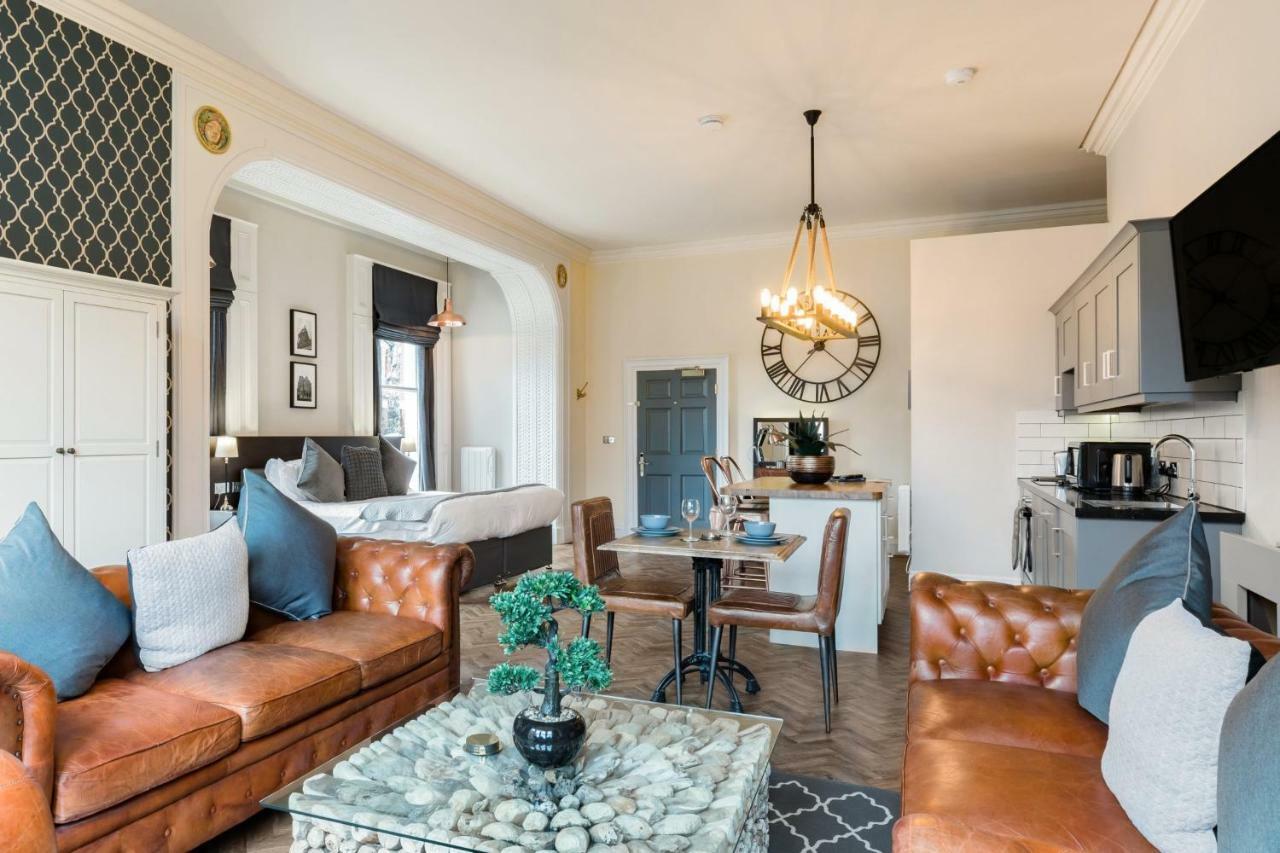 The Heaton At Claremont Serviced Apartments Лийдс Екстериор снимка